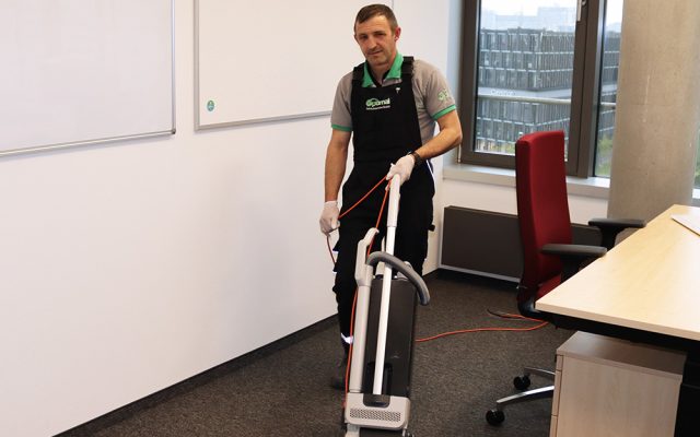 optimal-unterhaltsreinigung-bild-1 optimal-unterhaltsreinigung-bild-1