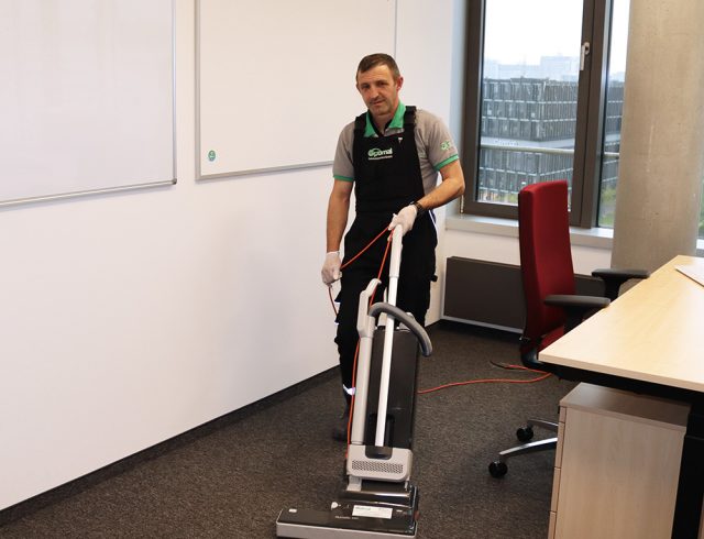 optimal-unterhaltsreinigung-bild-1 optimal-unterhaltsreinigung-bild-1